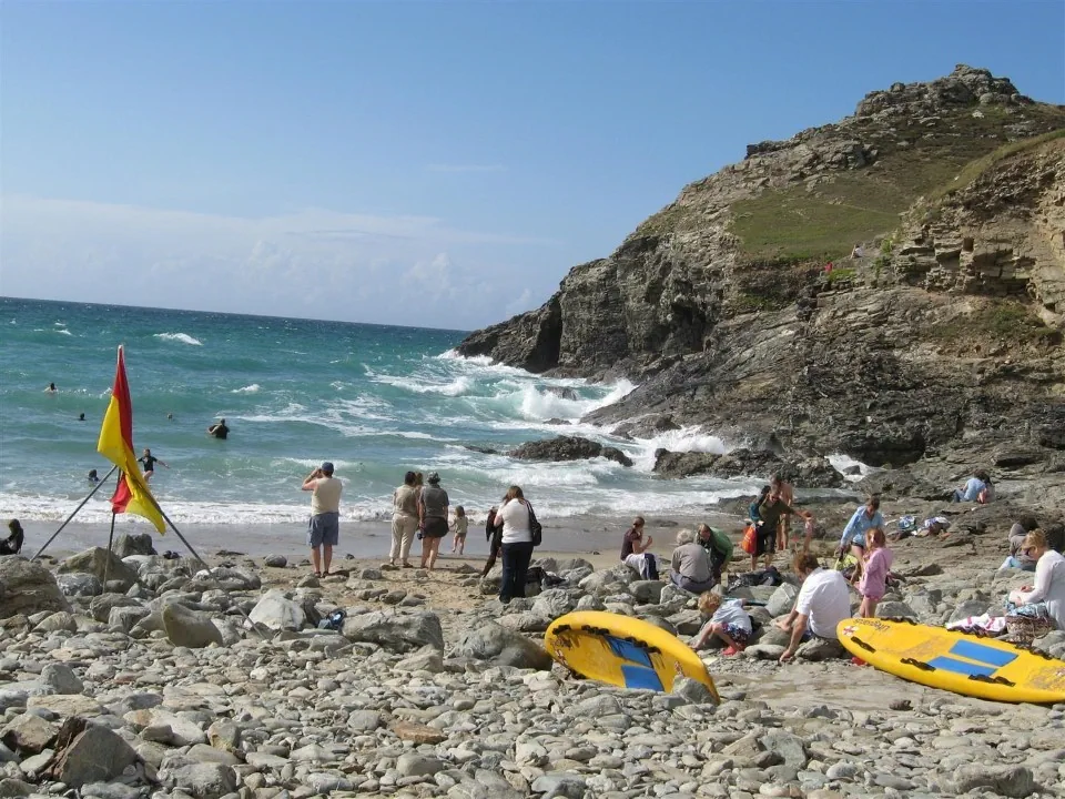 Day 4 chapel porth bathers